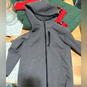 Sweatshirt for boys. Old navy active